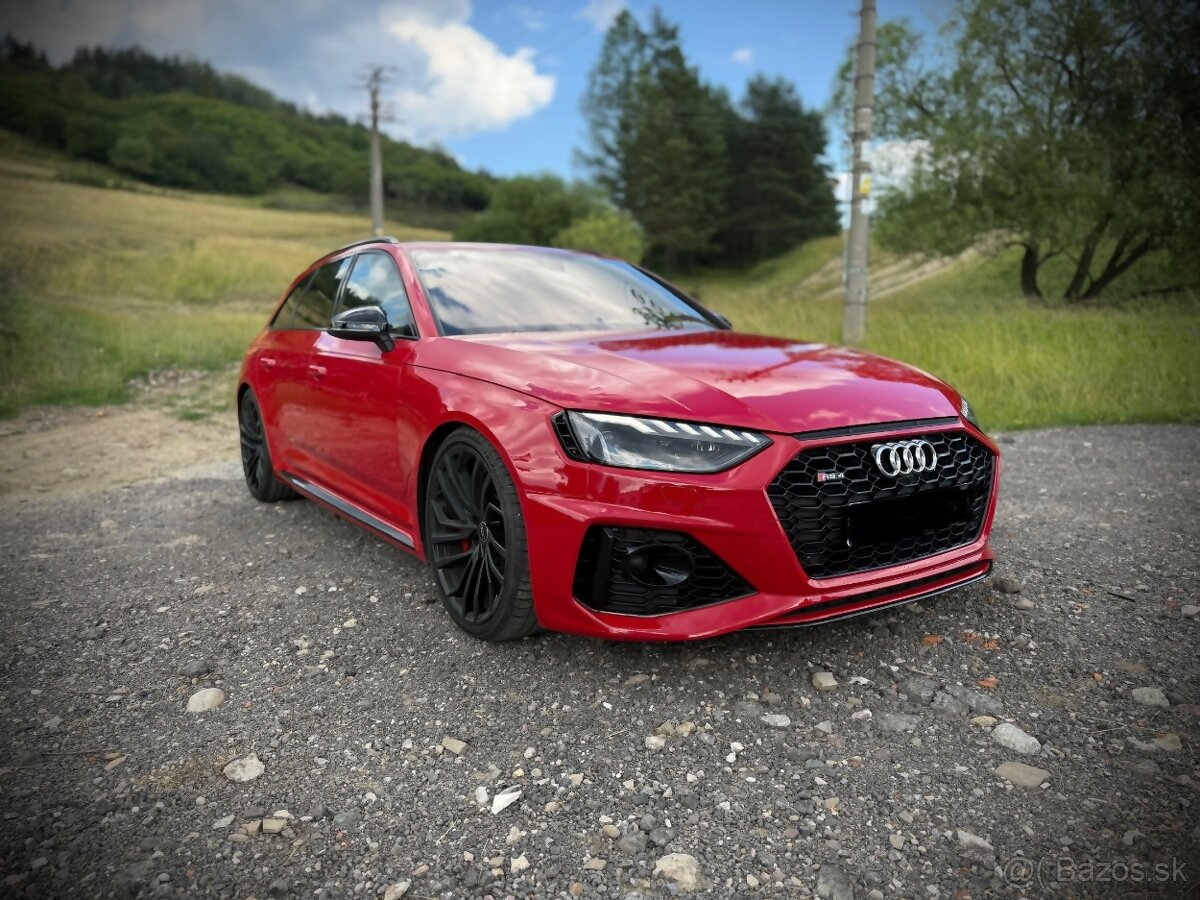 Audi RS4 COMPETITION MATRIX VIRTUAL Red/Black - 4