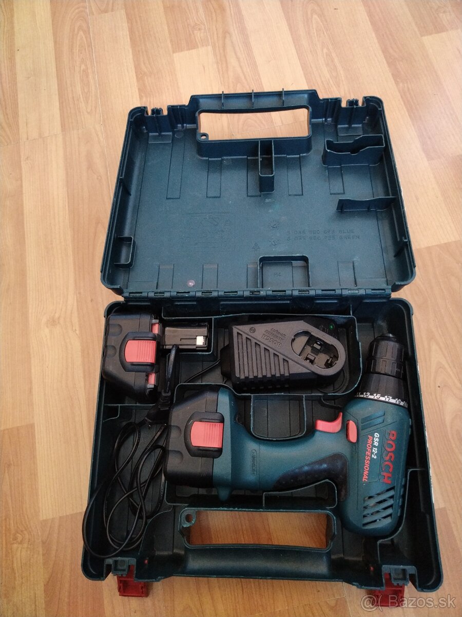 Skrutkovačka BOSCH 12V - 4