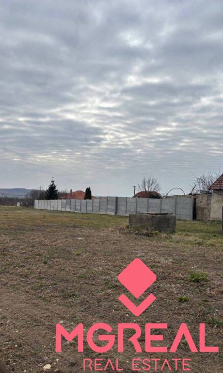 Stavebný pozemok v obci Nitrianske Hrnčiarovce / Nitra - 4