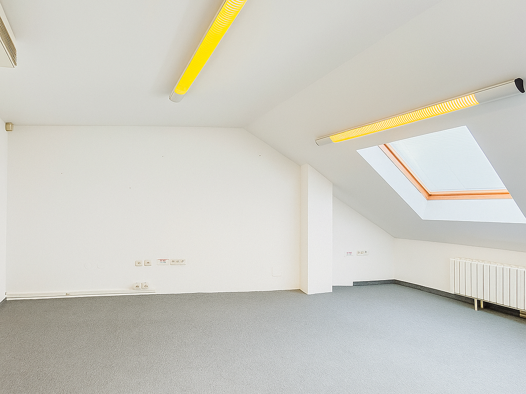 Kancelárske priestory na prenájom v historickom centre Ži - 4