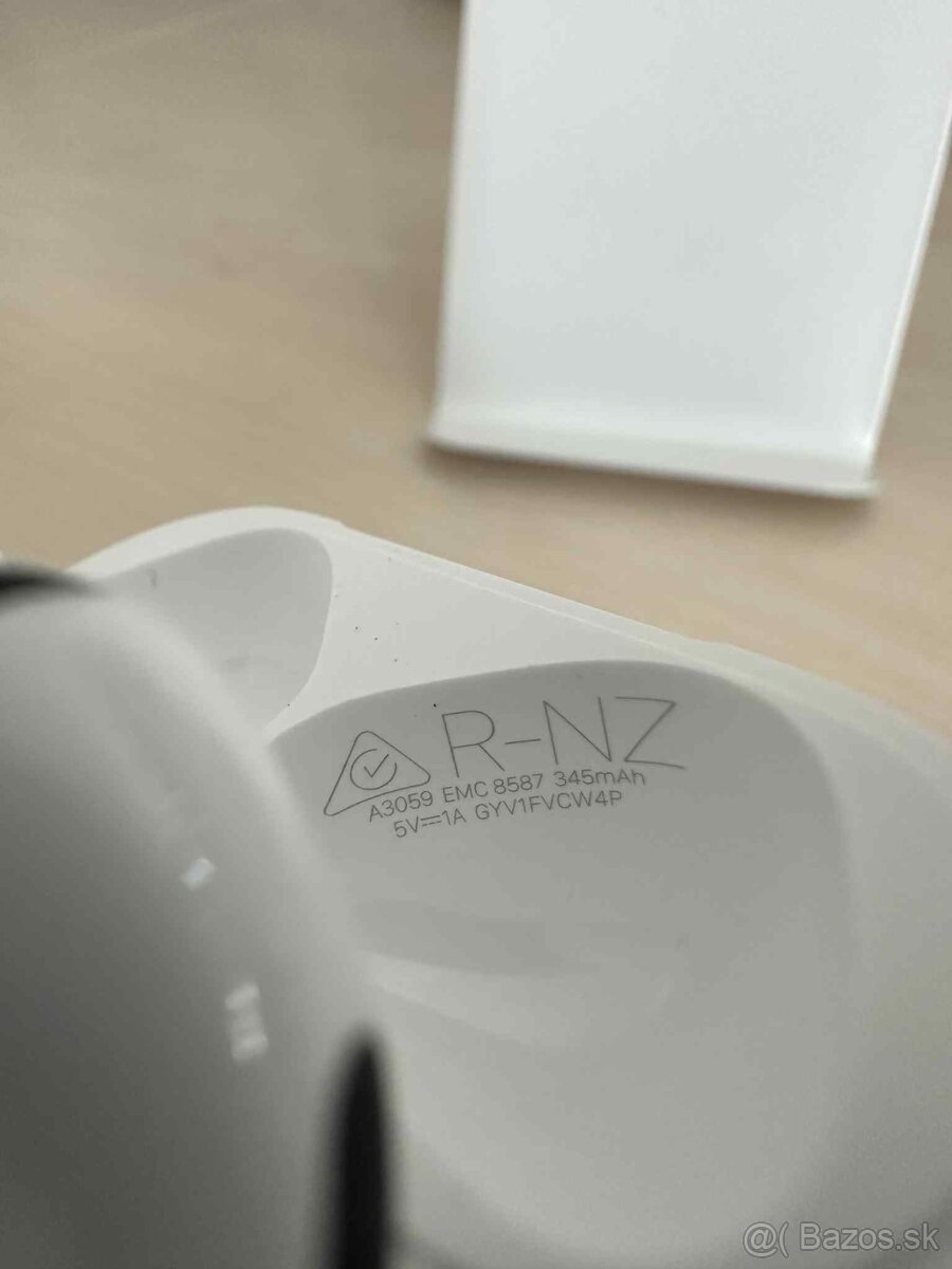 Predám Airpods 4 s ANC - 4