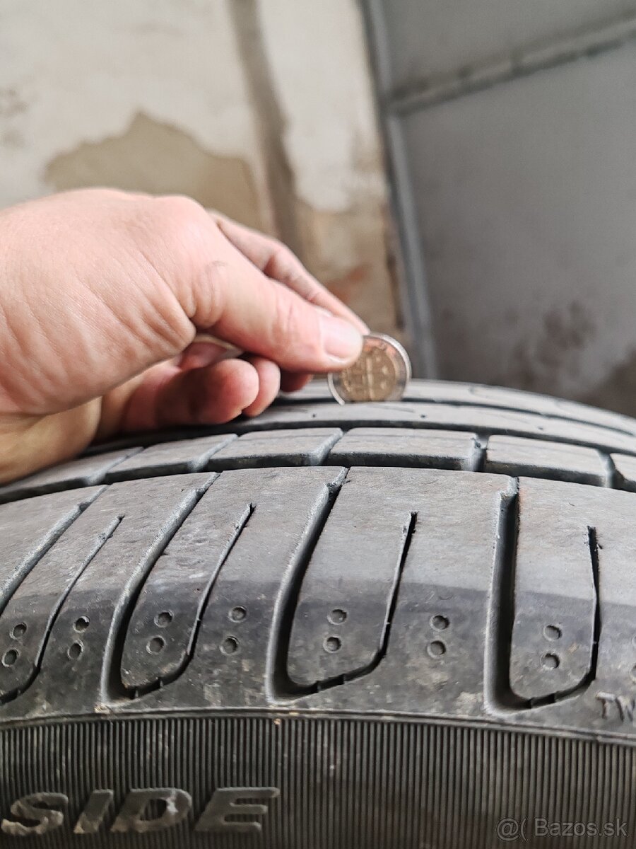 Pirelli cinturato p7 235/45 R18 - 4