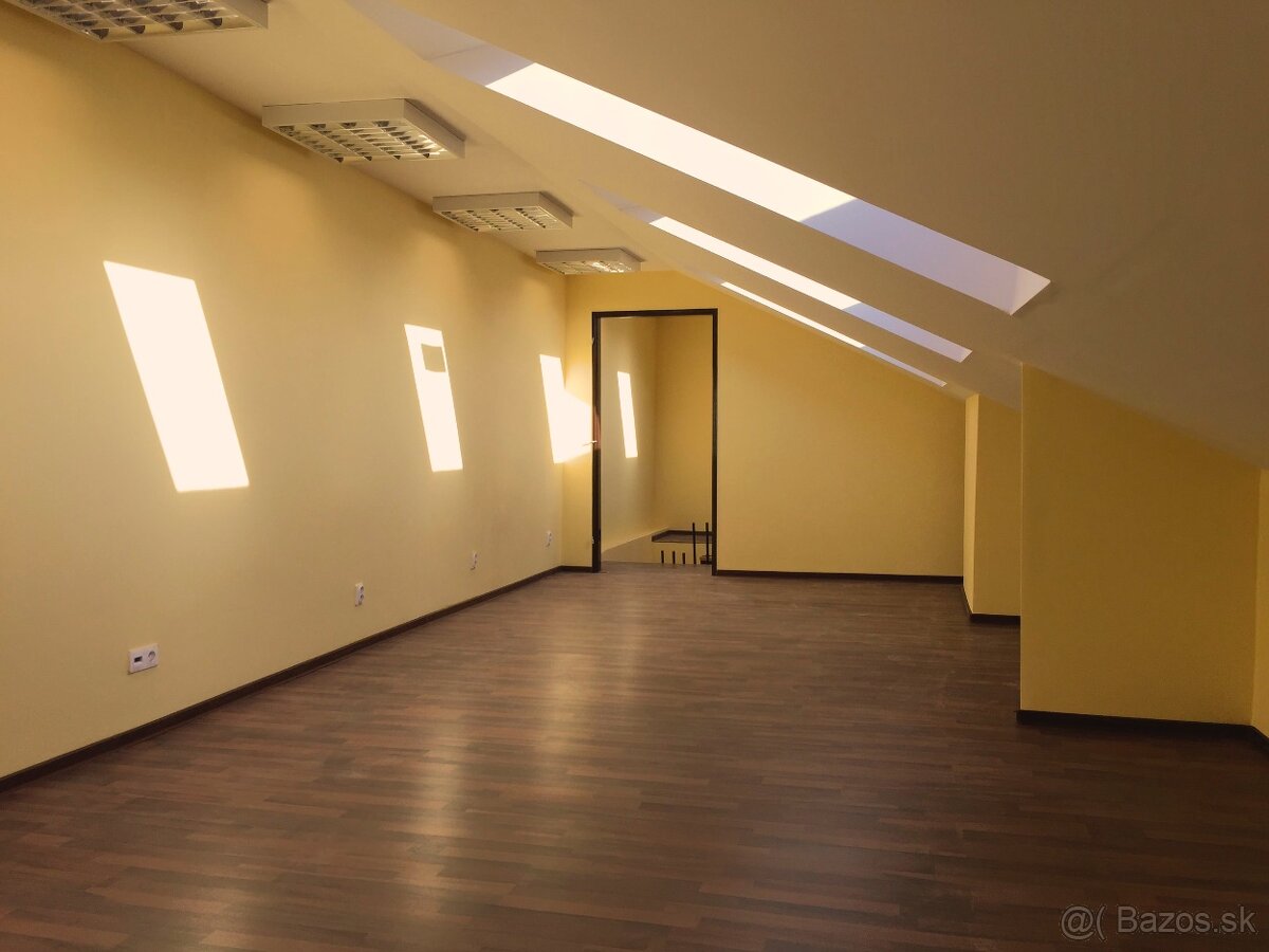 Priestor s umývadlom - 34 m2 - Mäsiarska ul. - 4