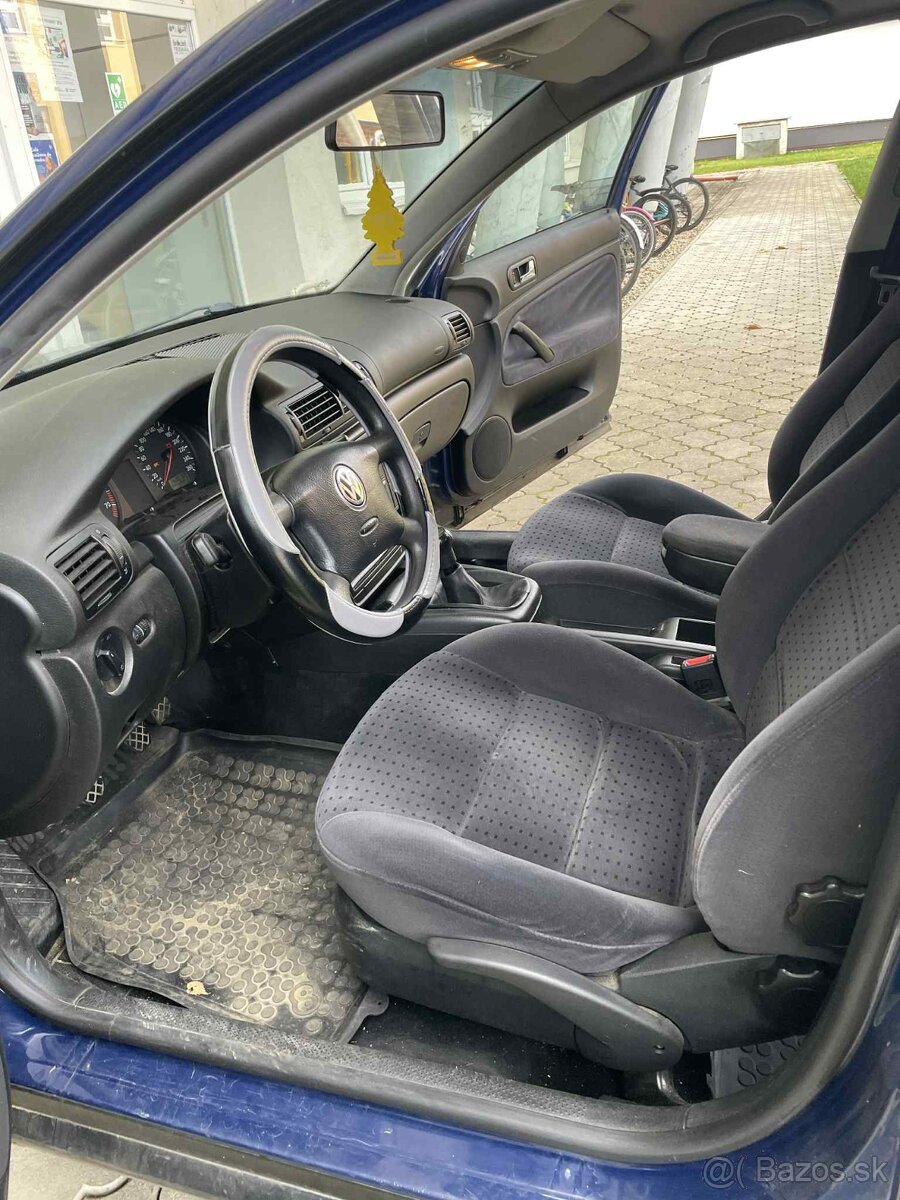 osobné motorové vozidlo - Wolkswagen Passat - 4