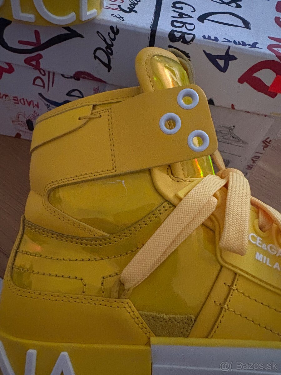 zlte dolce gabbana - 4