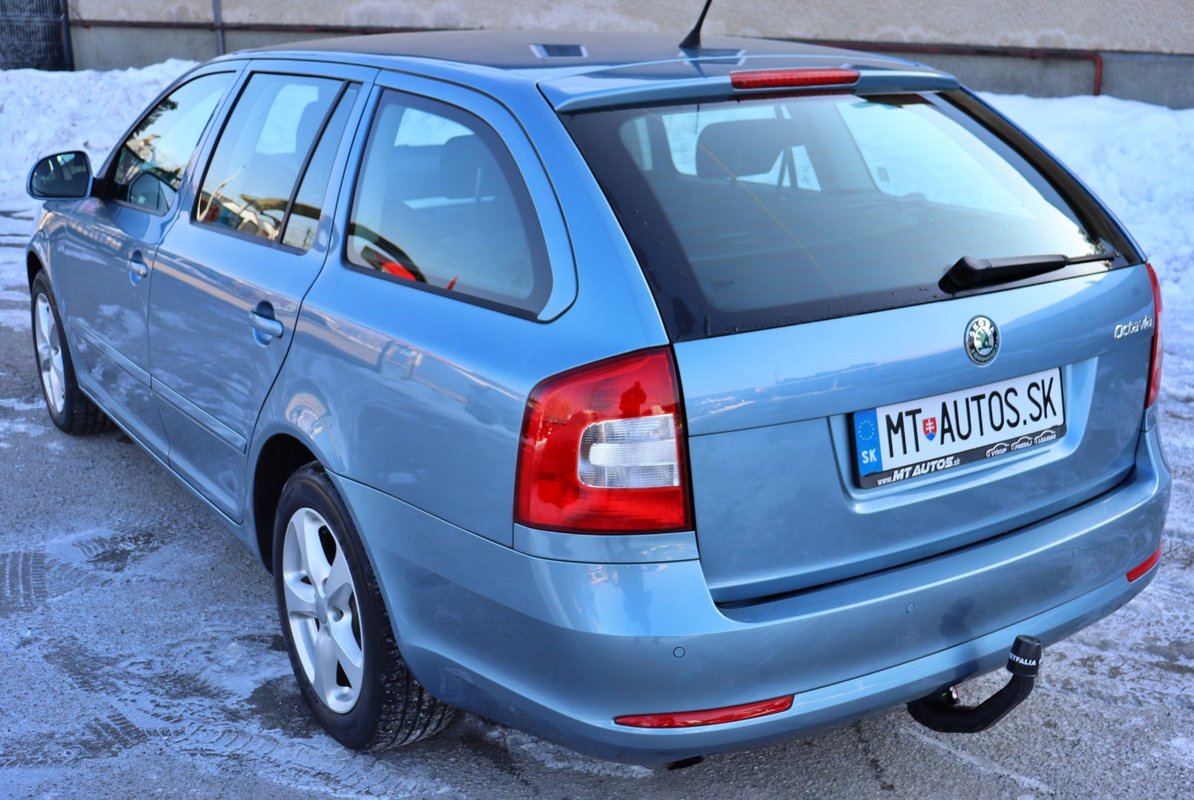 Škoda Octavia 1.6 ie Ambition - 4