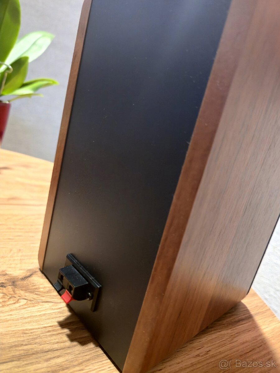 Predám reproduktory zn. Edifier R1280DBS - 4