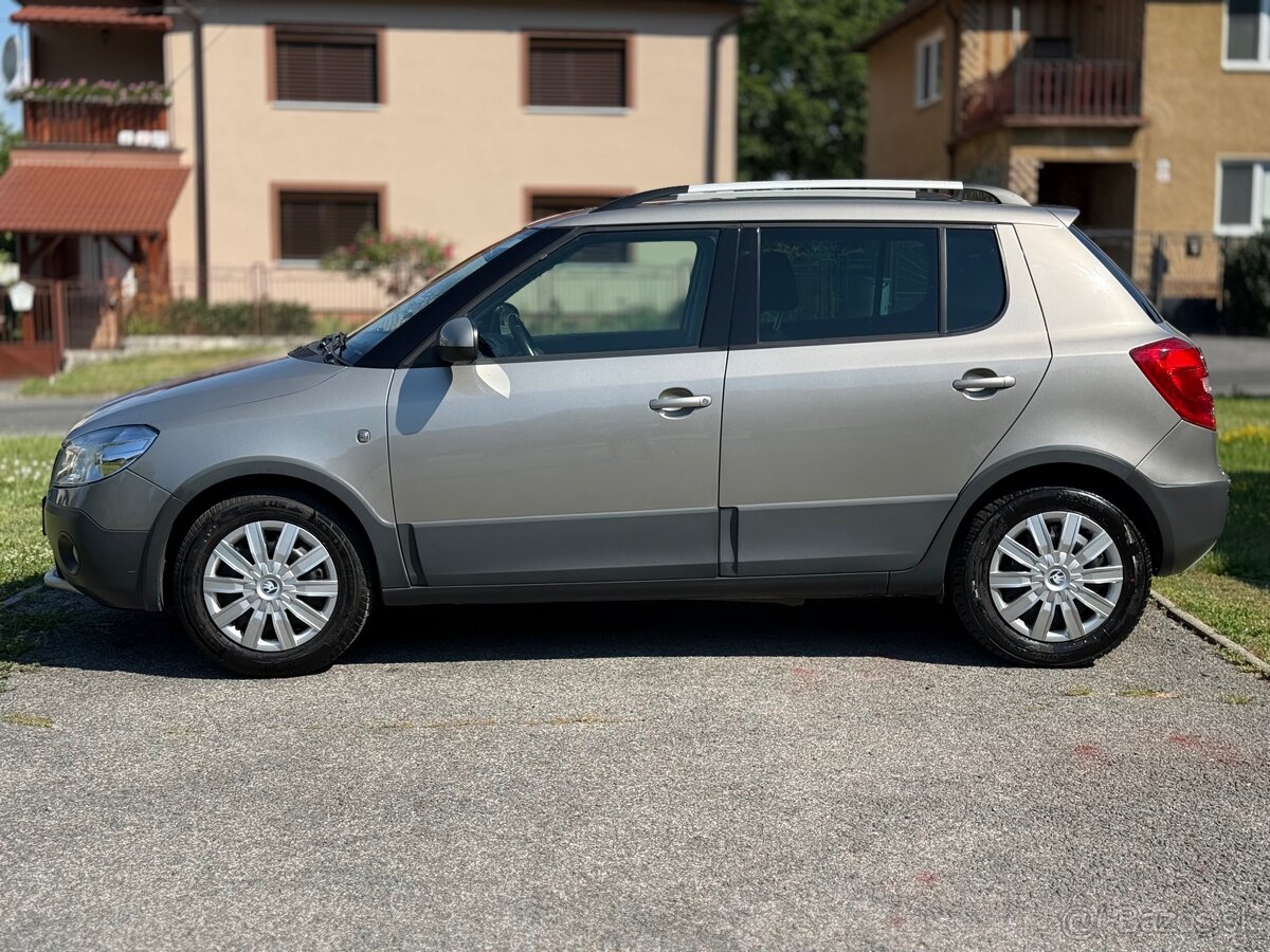 Škoda Fabia 1.2 TSI Scout - 4