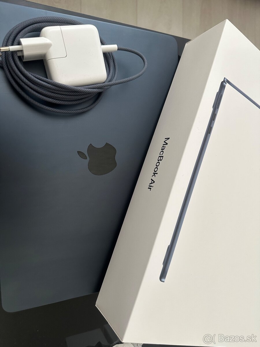 Apple MacBook Air 13 Midnight - 4