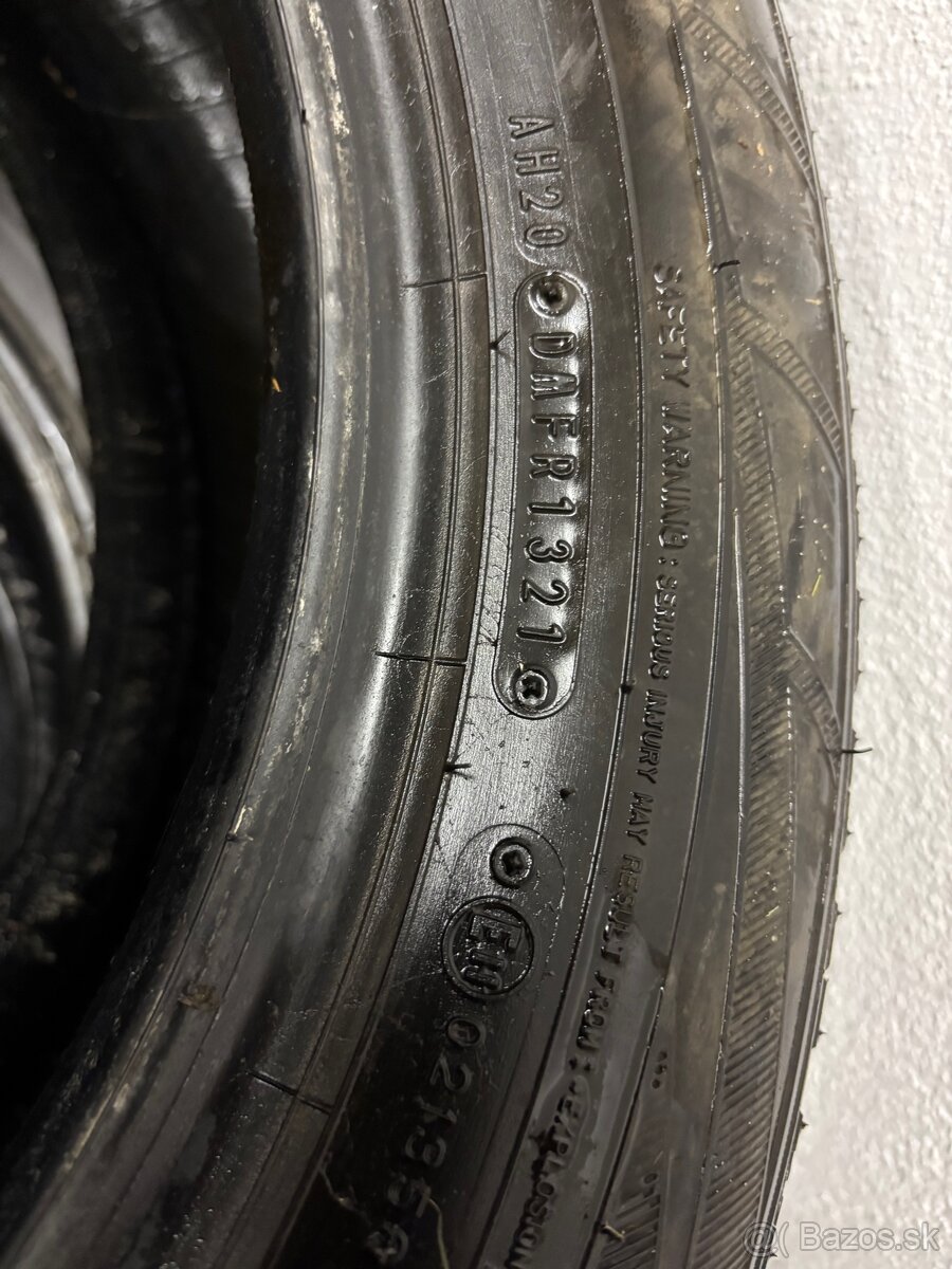 Predám zimné pneumatiky Falken Eurowinter HS01 205/55 R16 - 4