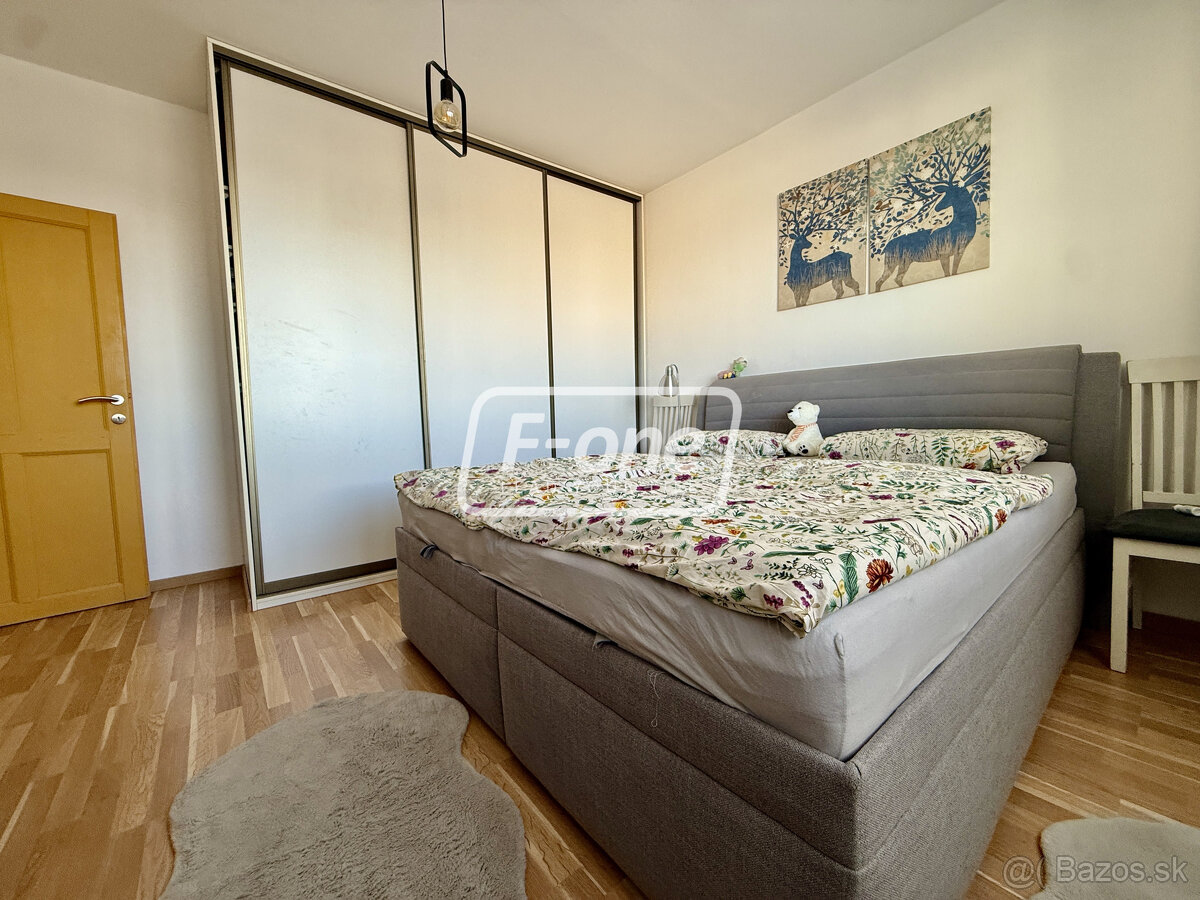 Prenájom 3 izbový byt - Bratislava - Petržalka, Hálova - 4