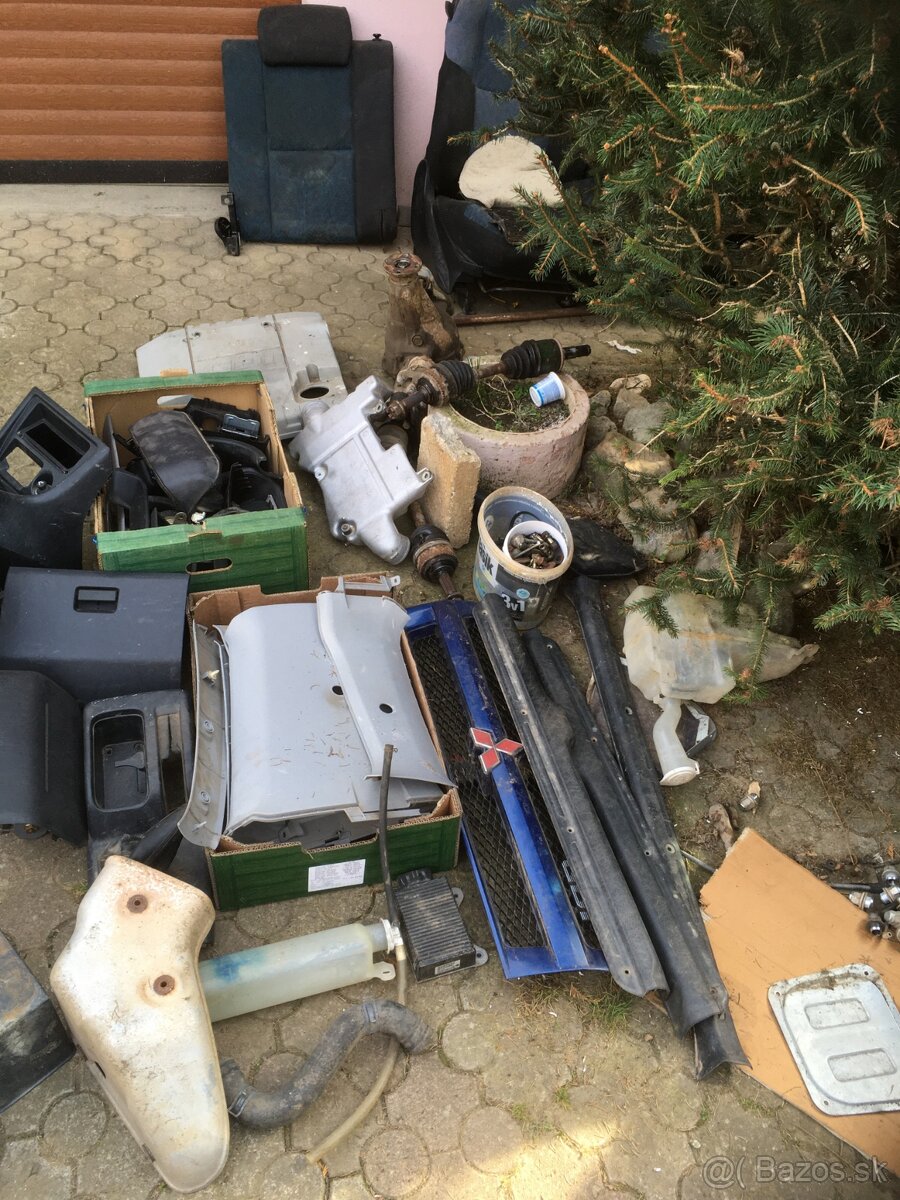 Mitsubishi Pajero Pinin - 4