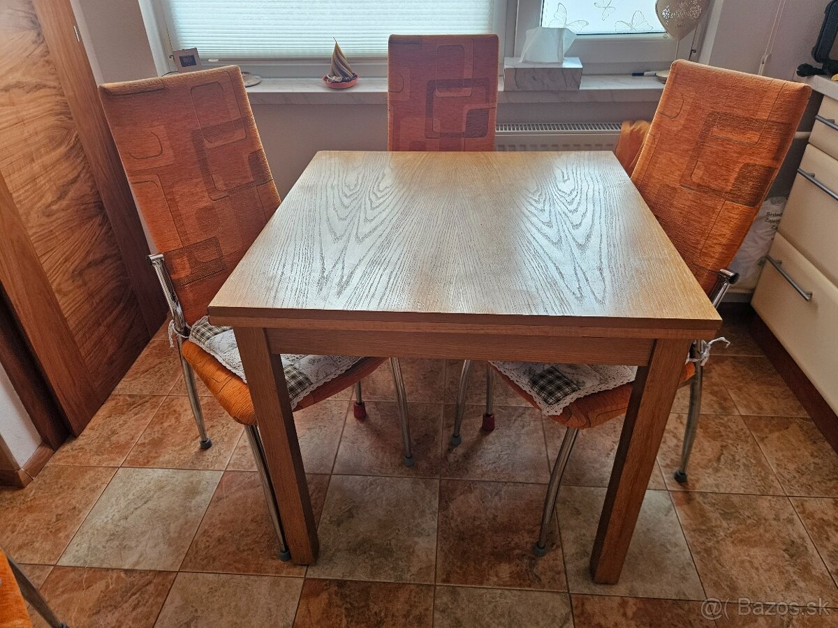 Stôl +4x stolička - 4
