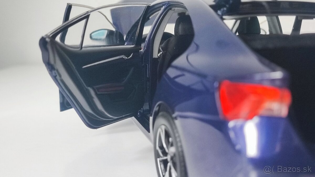 Škoda Octavia 1:18 - 4