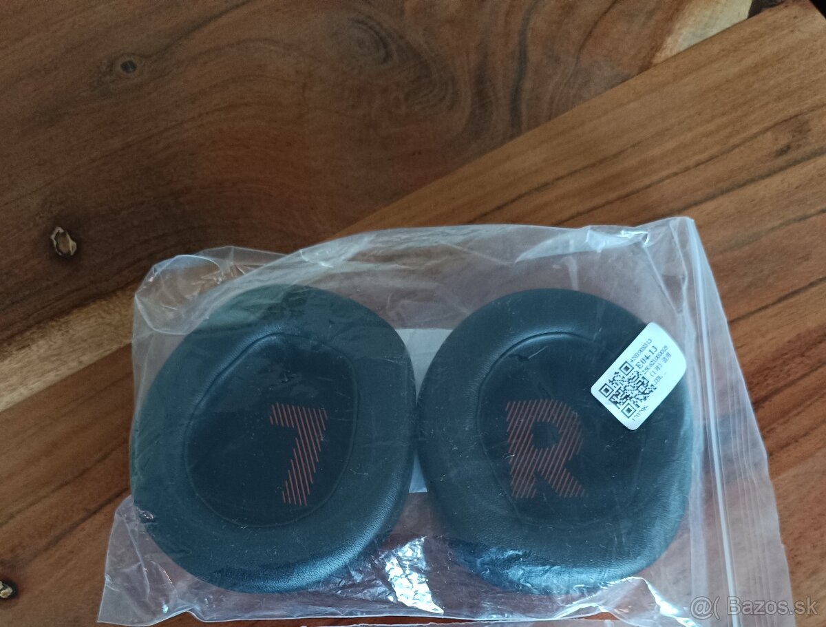 nové náušníky pre slúchadlá JBL Quantum 200 / 300 - 4