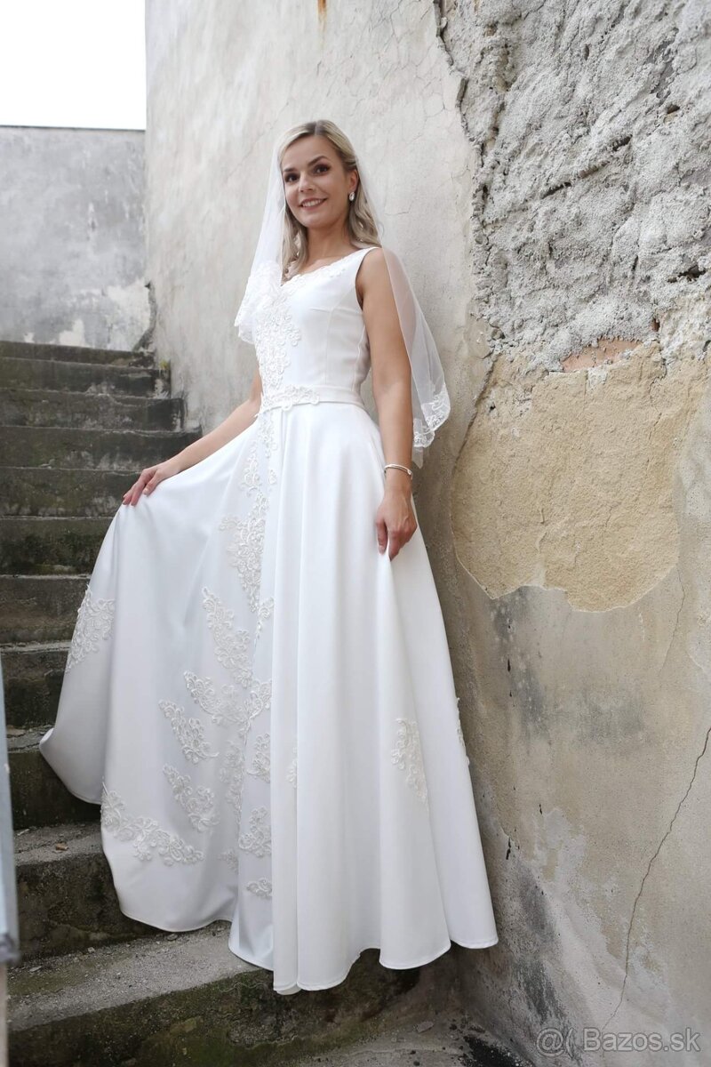Jednoduché svadobné šaty - 4