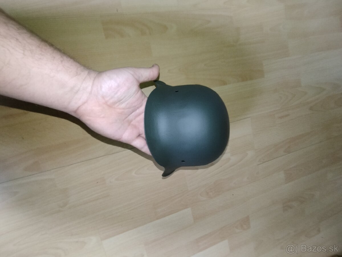 Nemecka helma M42 veľkosť 64 - 4