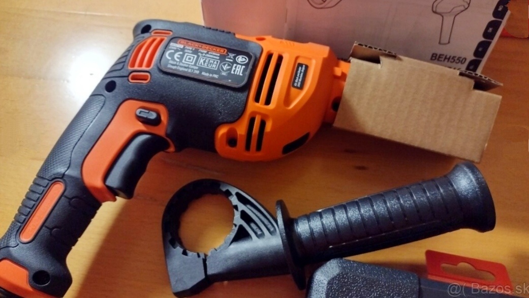 Príklepová vŕtačka Black+Decker BEH710SA2-QS - 4