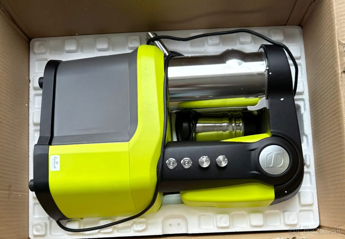 Predám profesionálny šnekový odšťavovač Santos N65. - 4