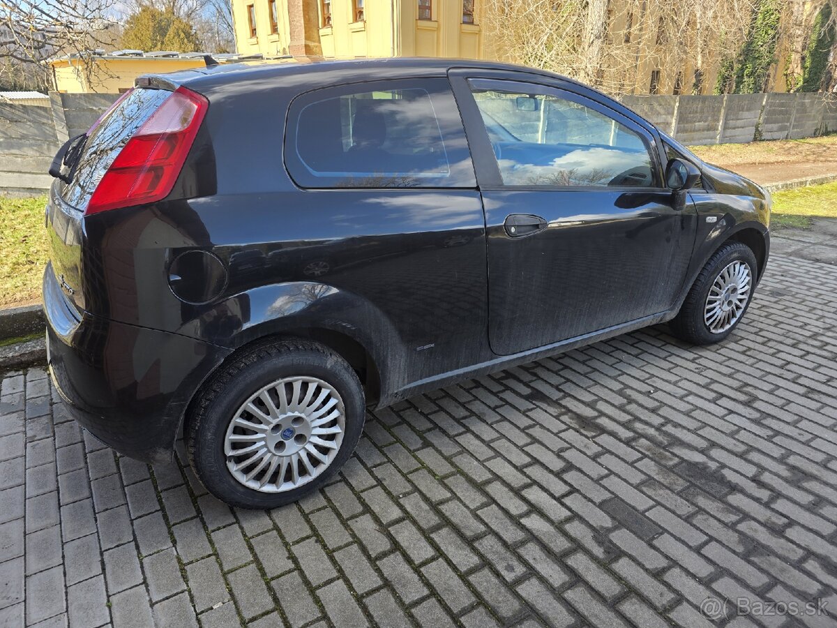 FIAT PUNTO 1,2 BENZIN - 4