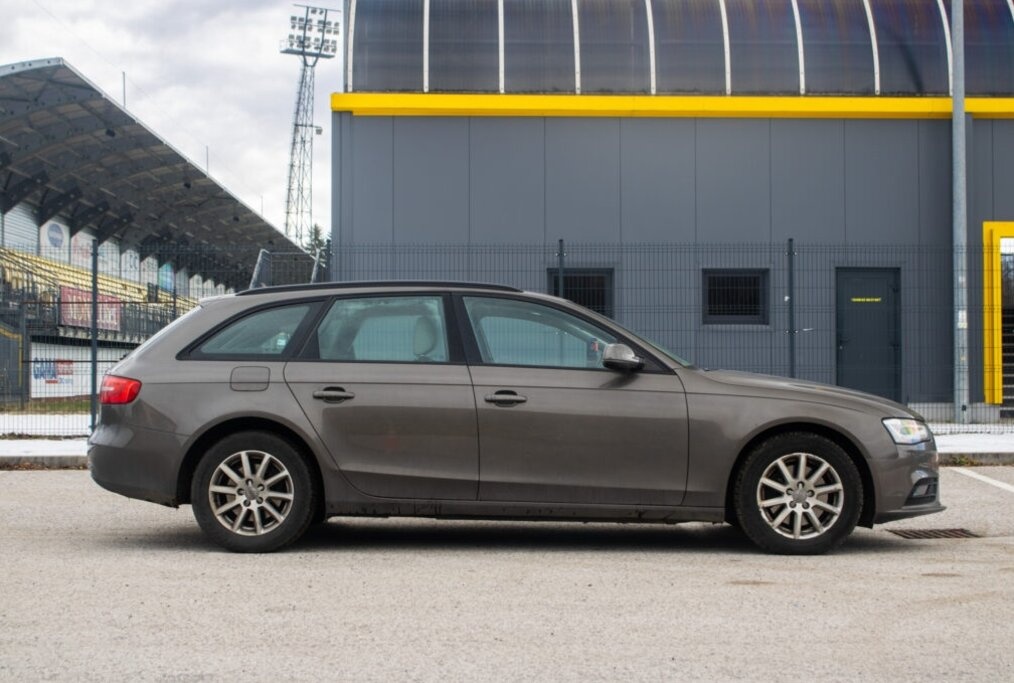 Audi A4 Avant 2.0 TDI multitronic - 4