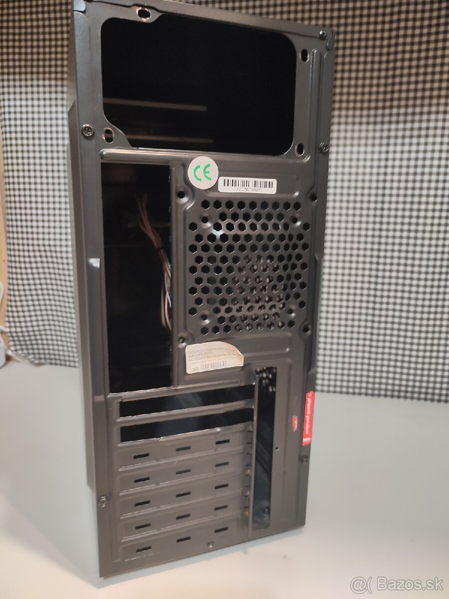 Lacna PC bedna - 4