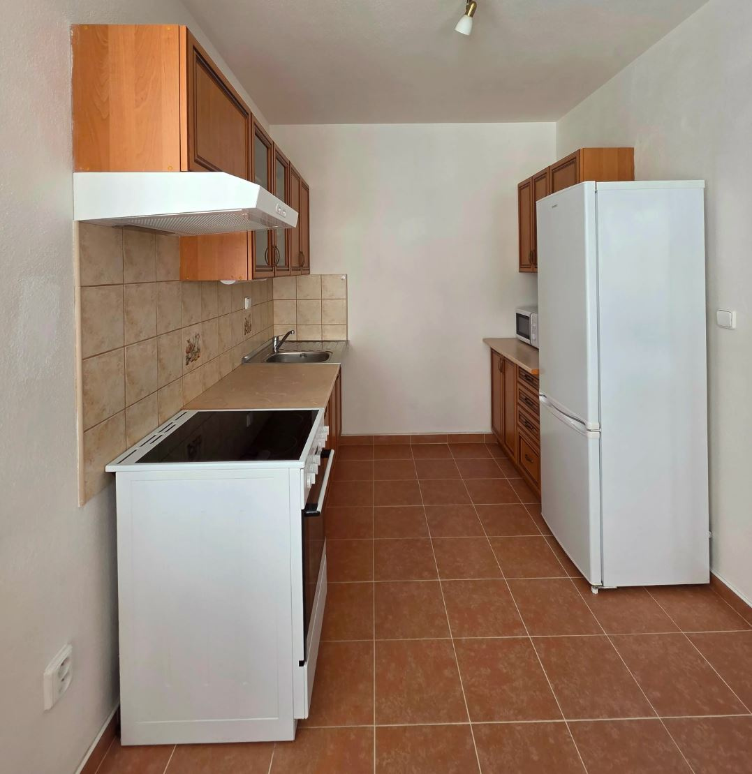 BA II. Na prenájom 1 izbový byt na Galvániho ulici - 4