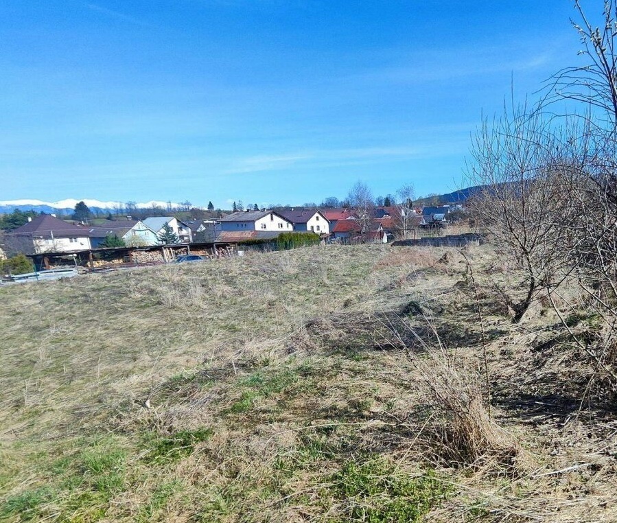 Na predaj stavebný pozemok o výmere 1518m2 - 4