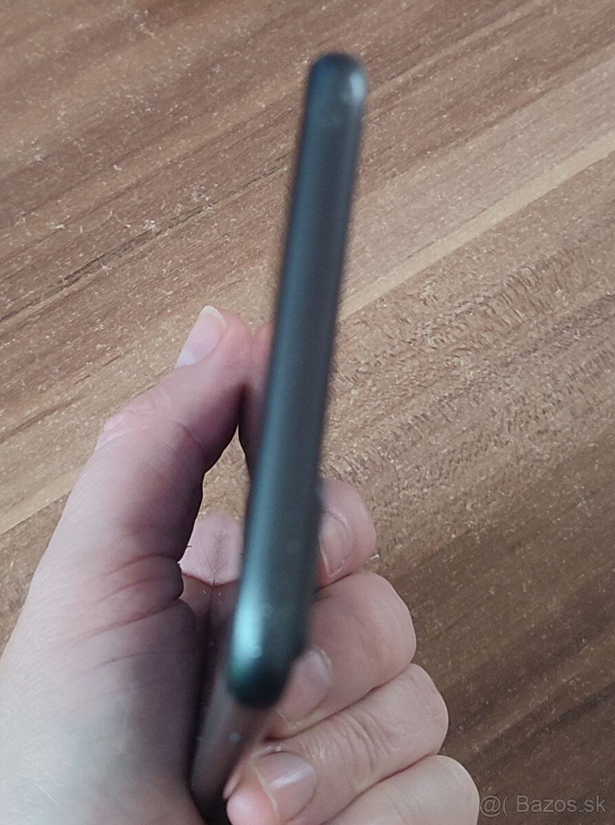 iPhone 8 plus 256GB čierny - 4