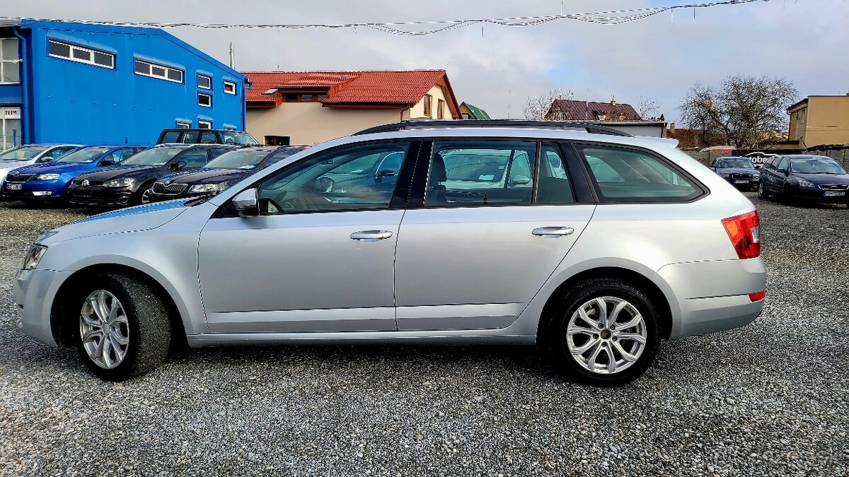 Škoda Octavia Combi 2.0 TDI Ambition DSG - 4