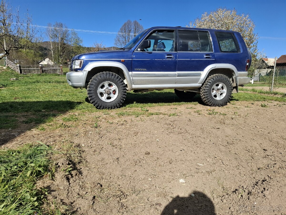 Isuzu trooper - 4