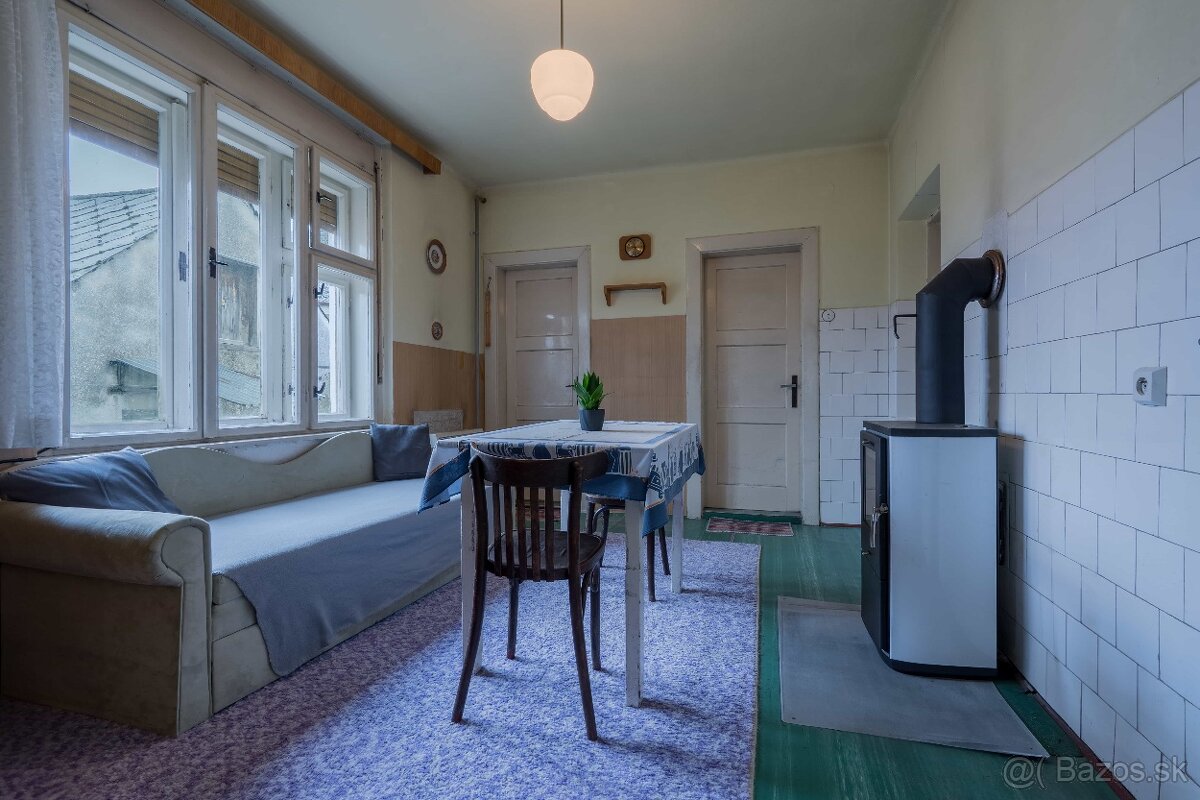 NA PREDAJ: Rodinný dom so záhradou v Rohožníku - 4