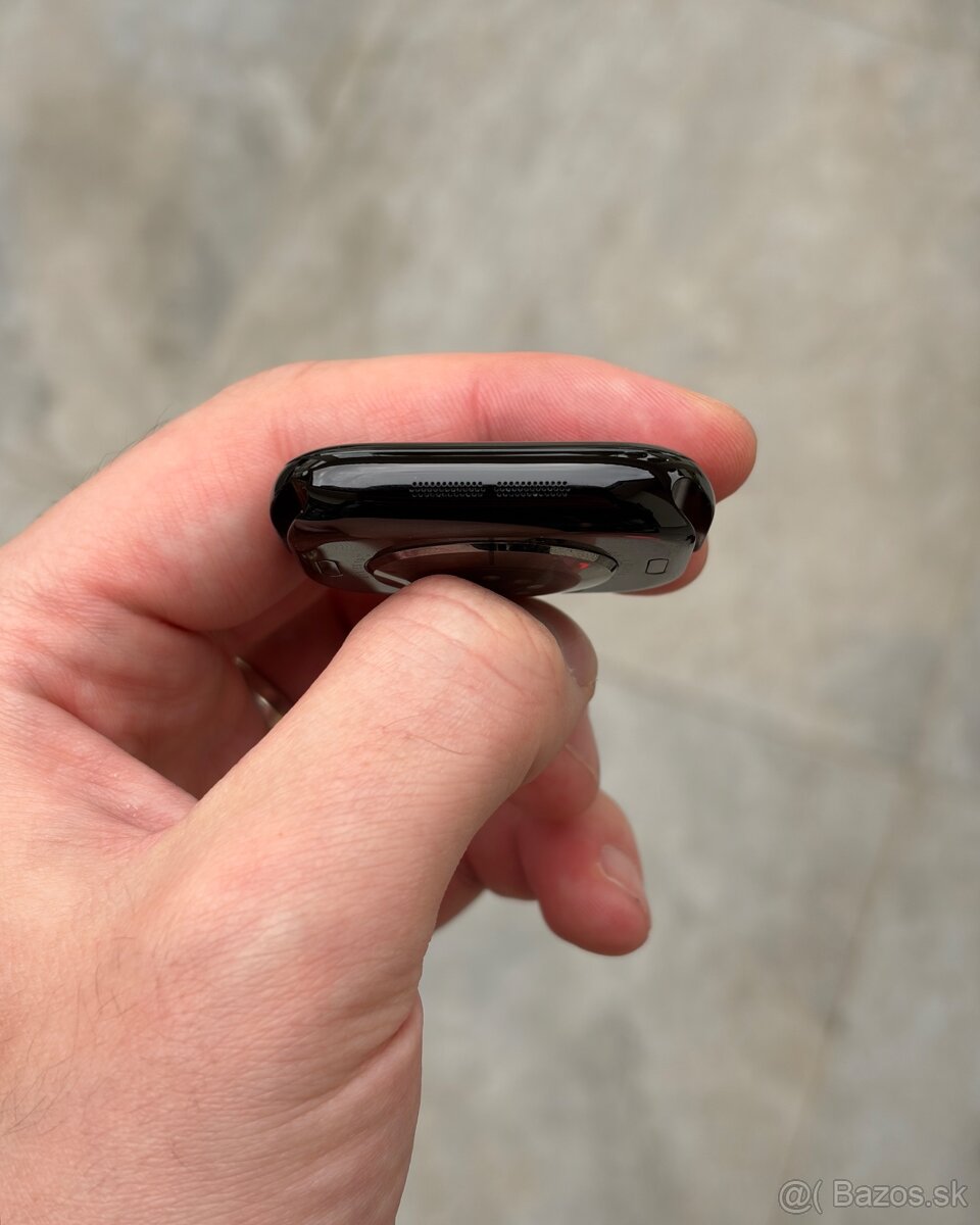 Apple Watch Series 10 46 mm Jet Black + extra náramok zdarma - 4