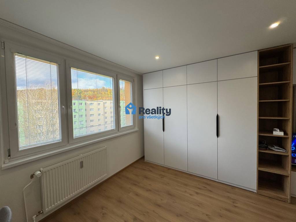 Prenájom 2-izb.byt, nová rekonštrukcia, nové zariadenie, SN - 4