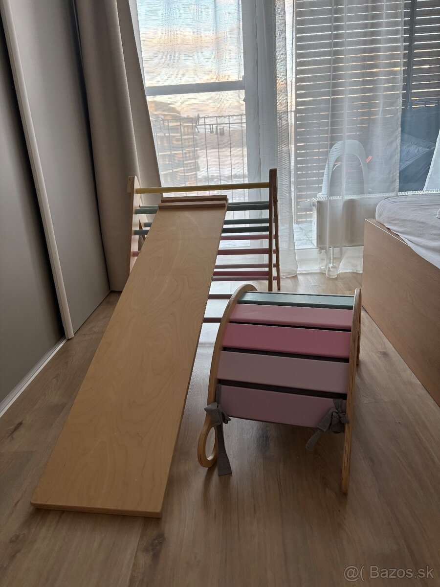 Montessori hojdačka, trojuholnik, smykacka a preliezka - 4