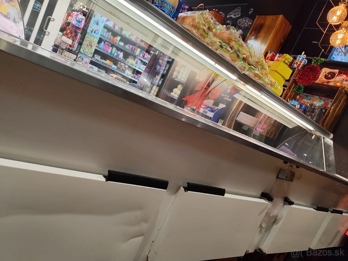 Chladiaca vitrina 3 m - 4
