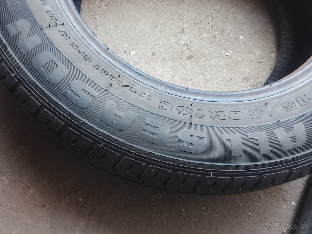 Predám zimné pneu 215/60r16c..8/9mm - 4