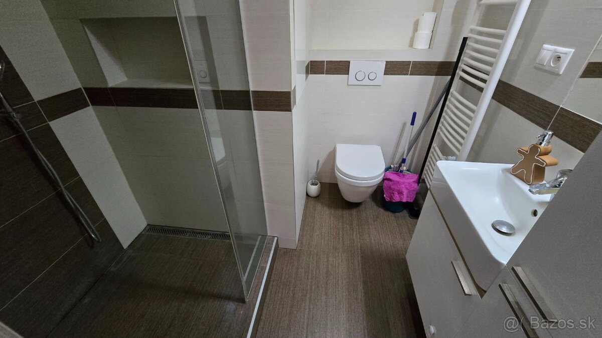 Kompletne prerobený dvojizbový byt s lodžiou - 4