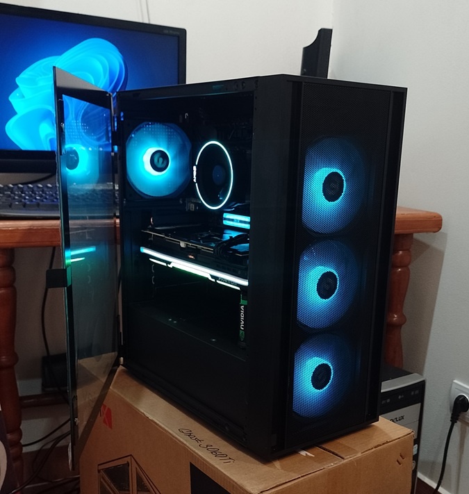 Herný PC s RTX 2070 Super/8GB OC+Ryzen 5+32GB RAM+NVMe+Win11 - 4