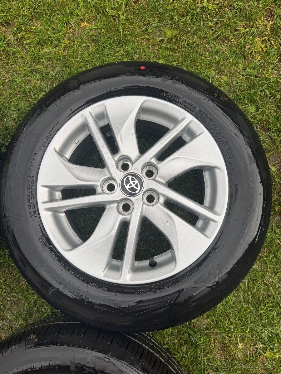 Toyota Sada R15 185/65 ET45 s TPMS - 4