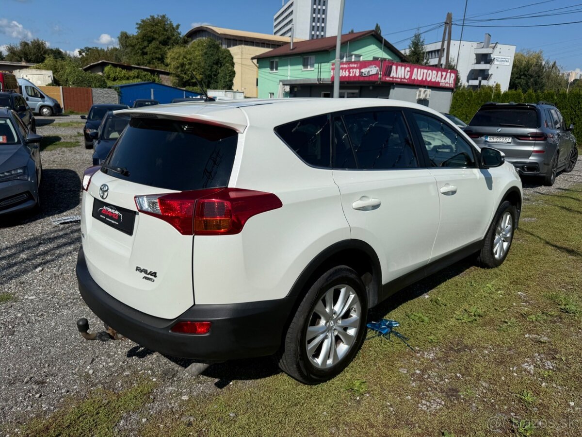 Toyota RAV4 2.2 l D-4D Premium - 4