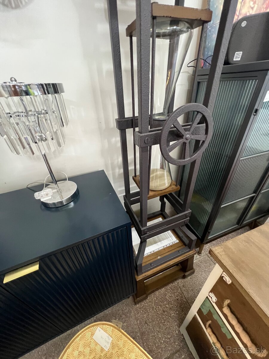 Howard Miller Hourglass Floor Clock 615074 - 4