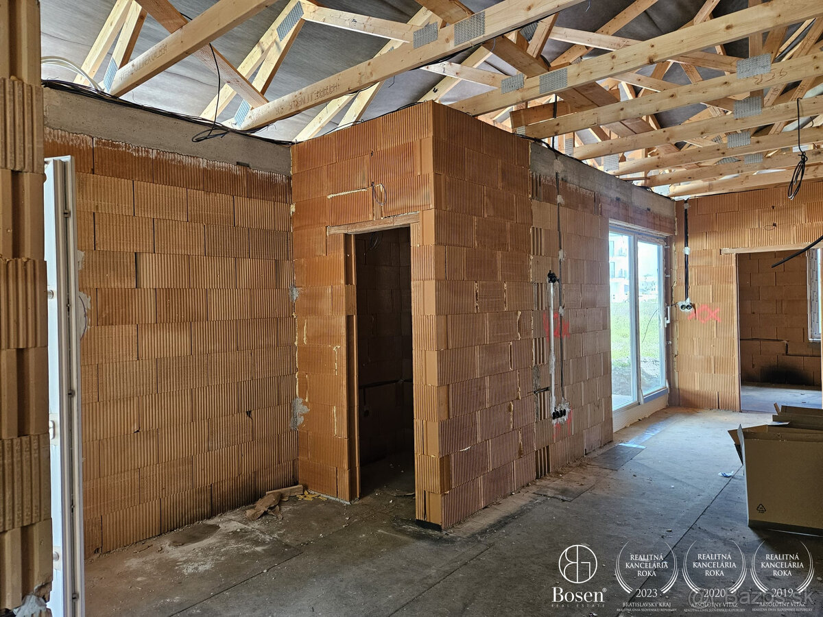 BOSEN | 4izb Rodinný dvojdom so záhradou v Dunajskej Strede - 4