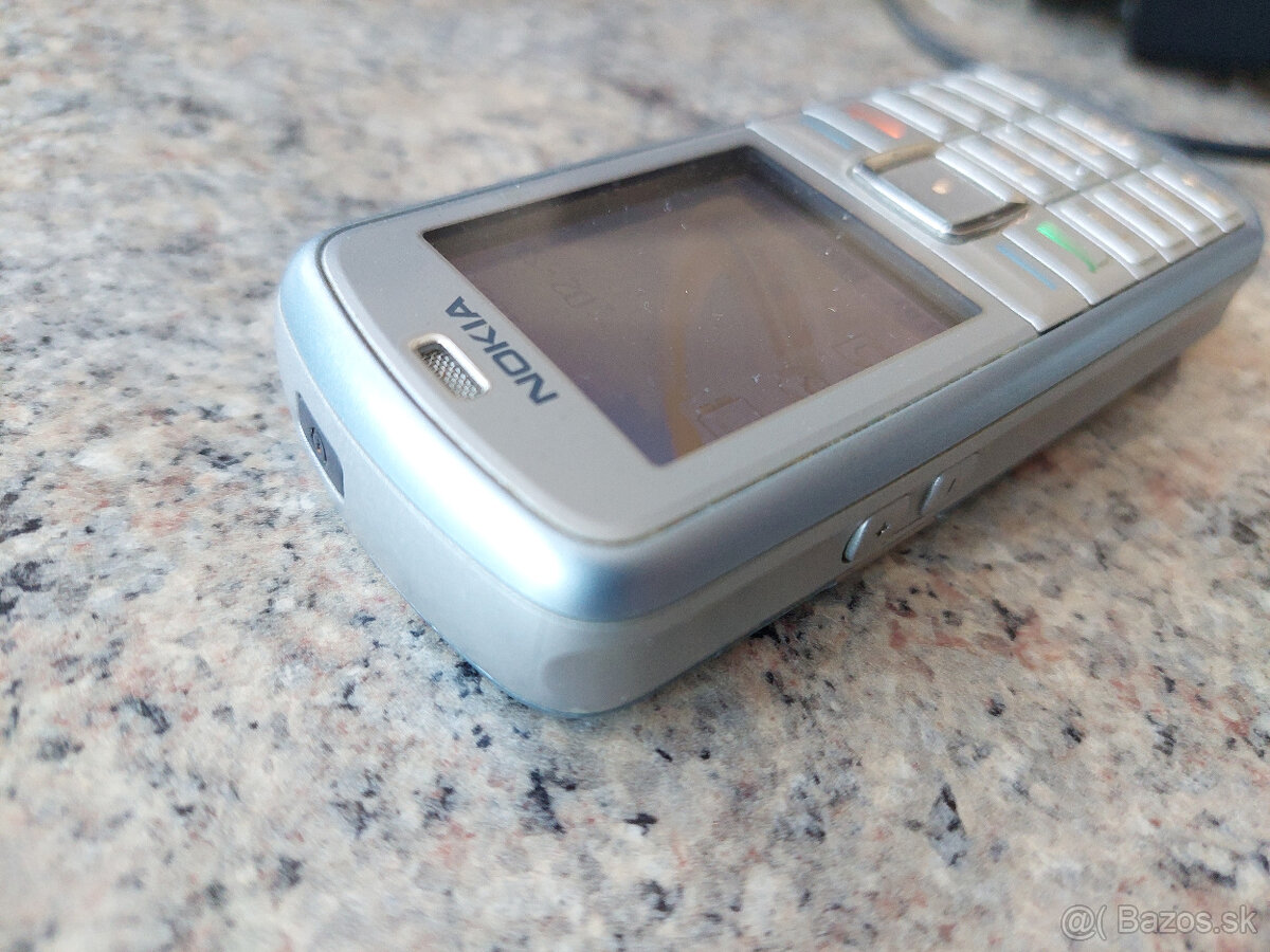Nokia 6070 v perfektnom stave - 4