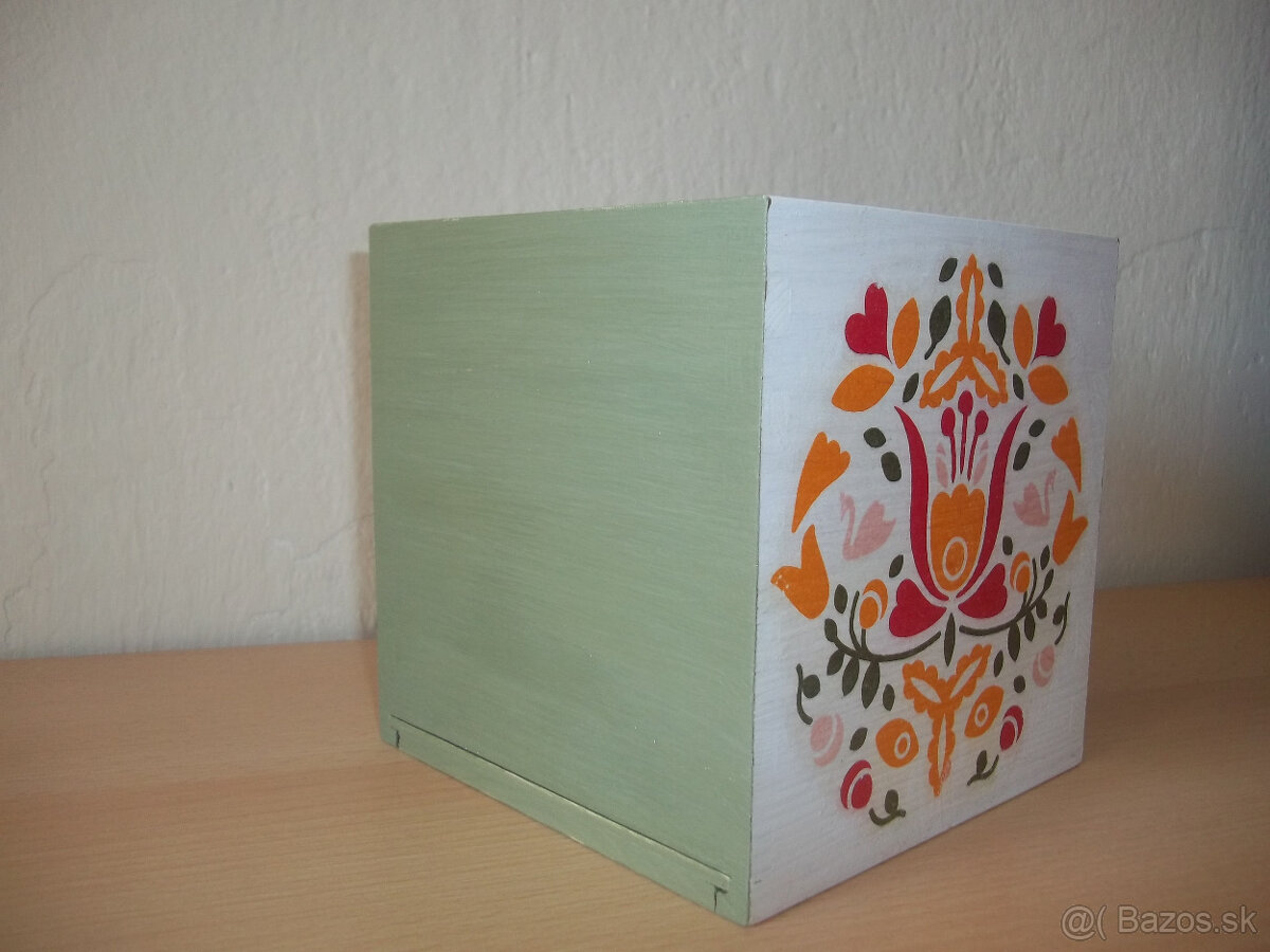 Drevený vreckovník v tvare kocky - 4