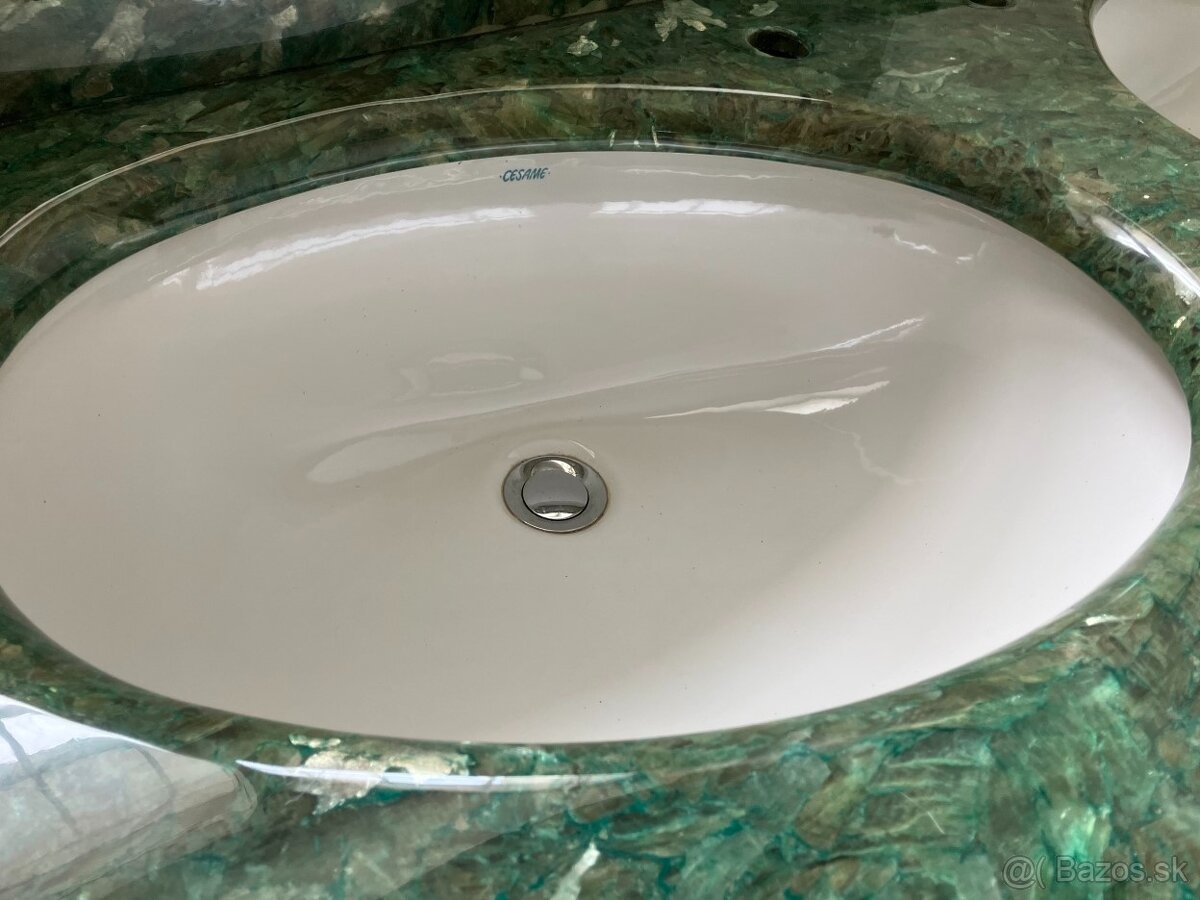 Exkluzívna kúpelňová skriňa s umývadlom - 4