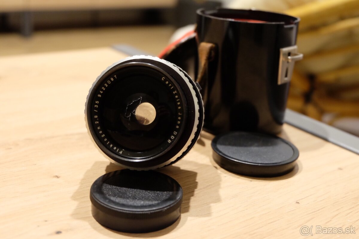 Carl Zeiss Flektogon 2.8/35 - 4