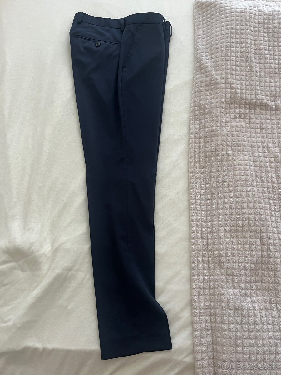 Predám chlapčenský oblek Jack&Jones - 4