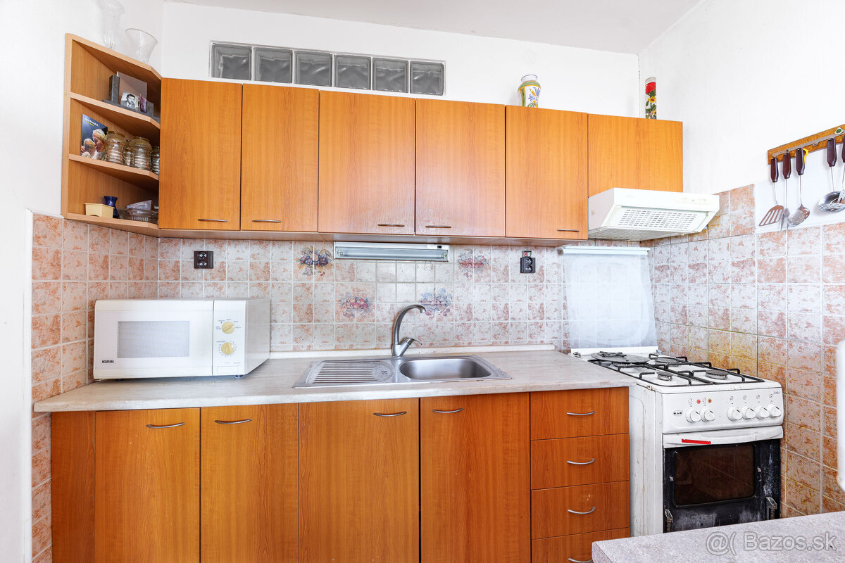 REZERVOVANÝ | 3 izbový byt s loggiou | Severná | Moldava n/B - 4