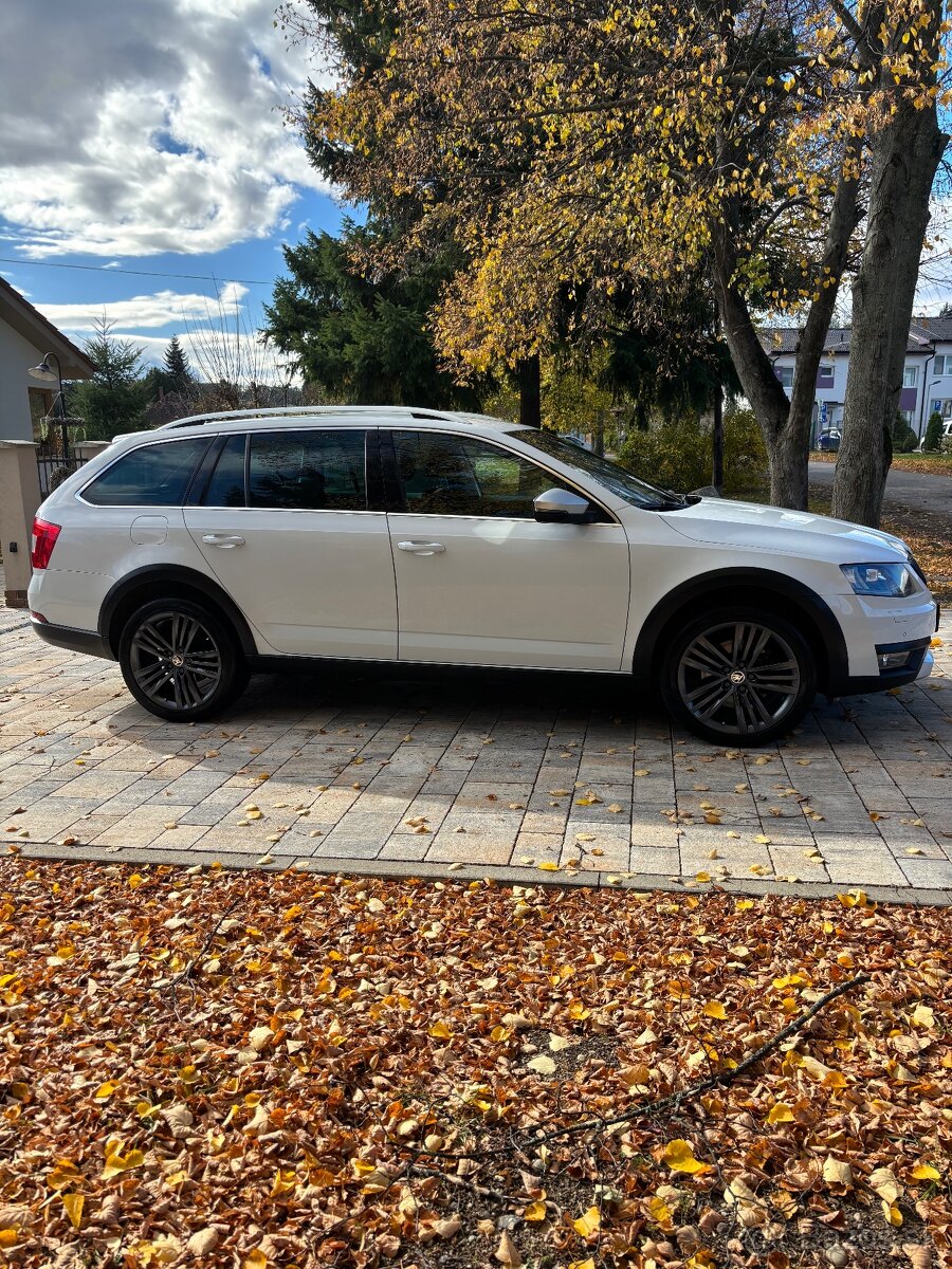 Škoda octavia combi scout - 4